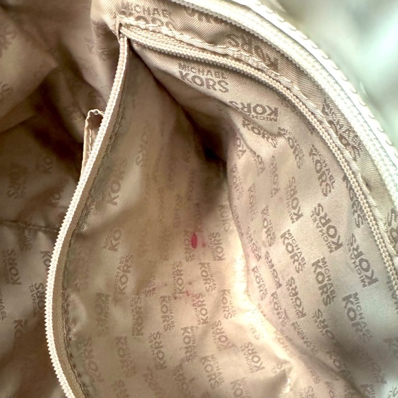 Michael Kors Jet Set White Patent Leather, Natural Leather Trim Chain Tote - Picture 3 of 9